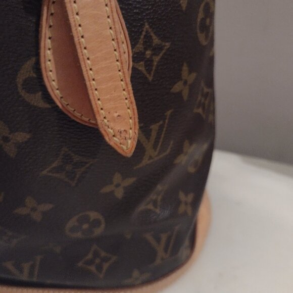 💯% Authentic Vintage Bucket bag pm - Picture 13 of 16